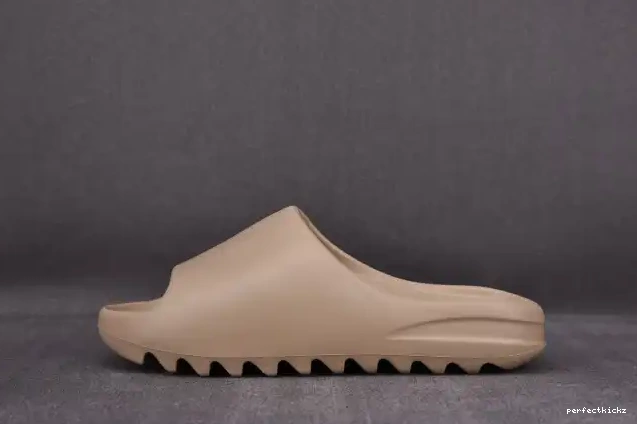 GZ5554 Yeezy Pure Adidas Slide 0506